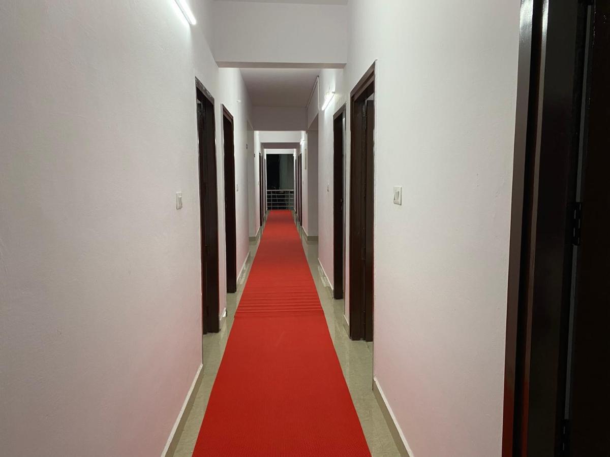 Erumely Central Homes Mundakāyam Esterno foto